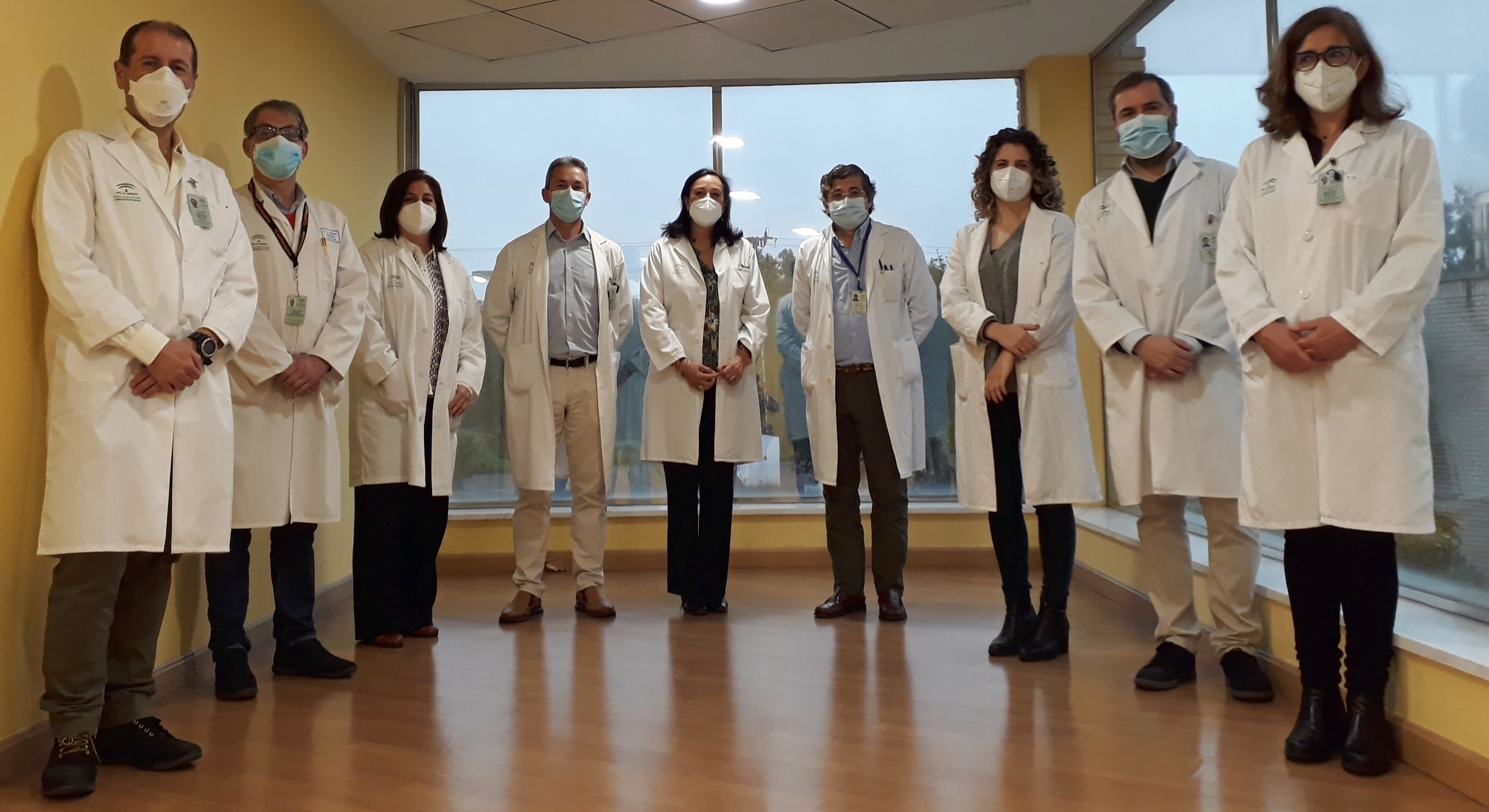 Las Unidades Multidisciplinares de Raquis y Hombro del Hospital de Valme atienden durante la pandemia a 200 pacientes de alta complejidad 