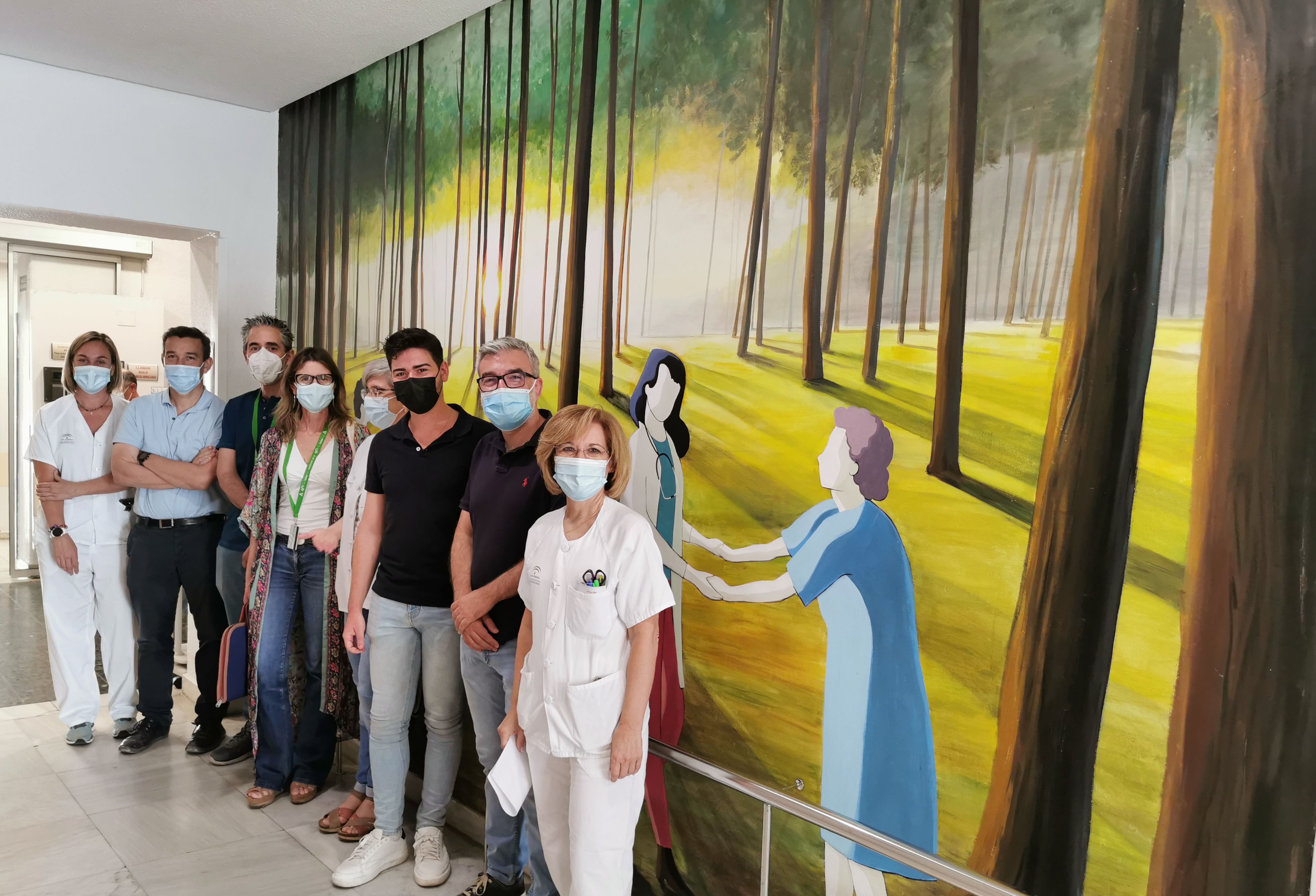 Inaugurado en el Hospital El Tomillar un mural pictórico de la Asociación Cuidados Paliativos Sevilla Sur