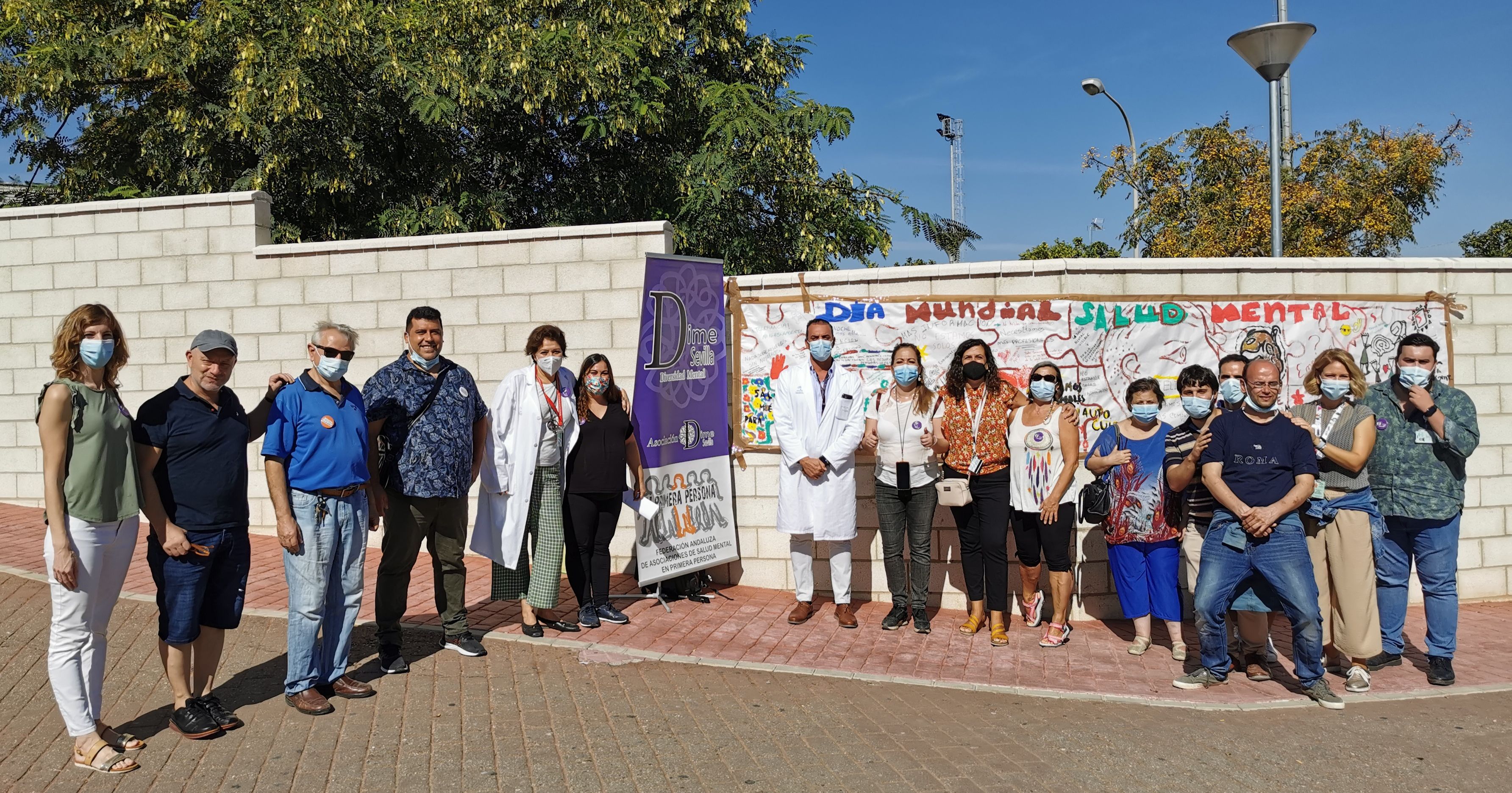 Salud Mental del Hospital de Valme en colaboración con la asociación DIME elaboran un mural artístico