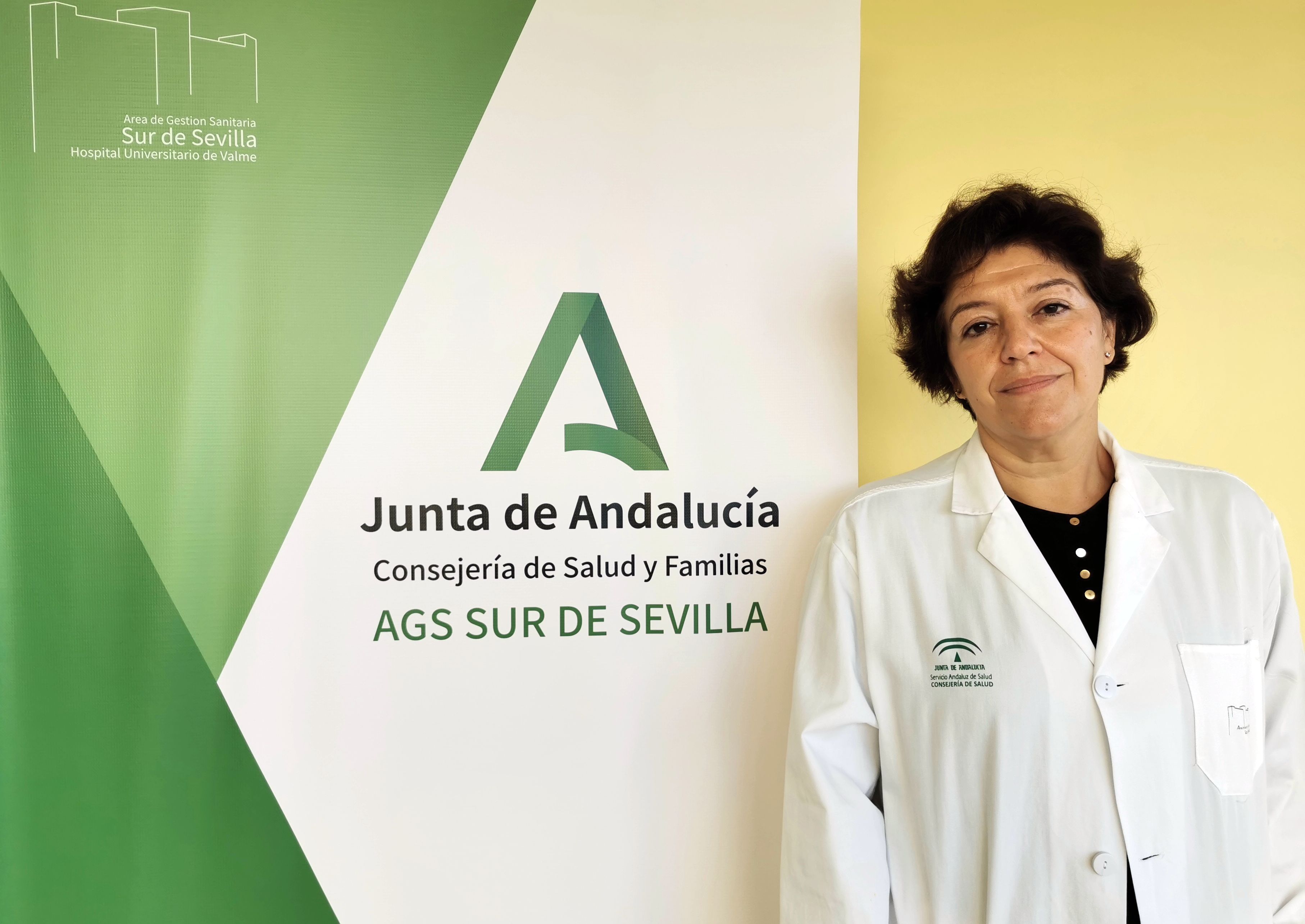 La responsable del área de Salud Mental de Valme, Matilde Blanco Venzala, galardonada con el premio FEAFES Andalucía