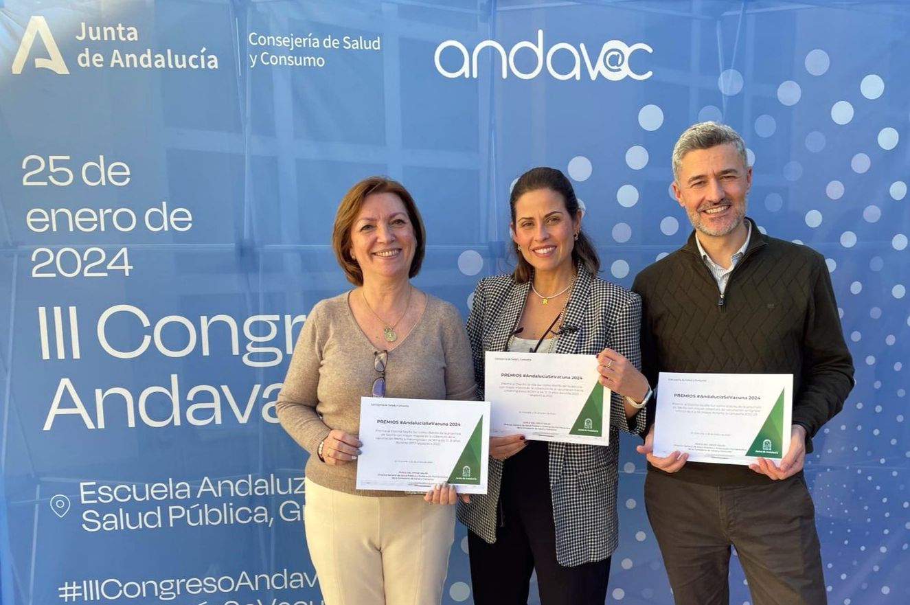 El Área de Gestión Sanitaria Sur de Sevilla, reconocida en los Premios #AndalucíaSeVacuna 2024
